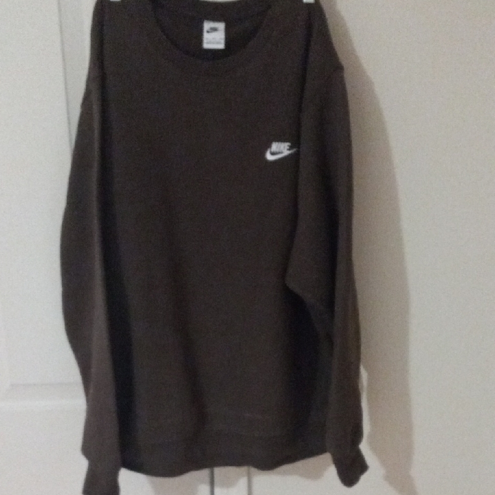 Nike Brown Crewneck Sweater with Ribbed Cuffs